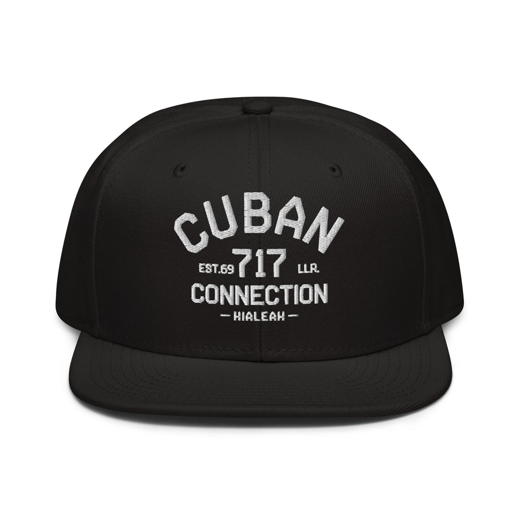 Clásico White Embroidered Logo Snapback Hat