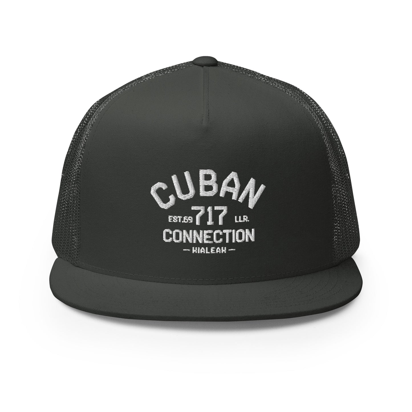 Clásico White Embroidered Logo Trucker Cap