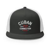 Clásico White & Red Embroidered Logo Trucker Cap