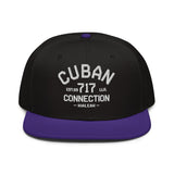 Clásico White Embroidered Logo Snapback Hat